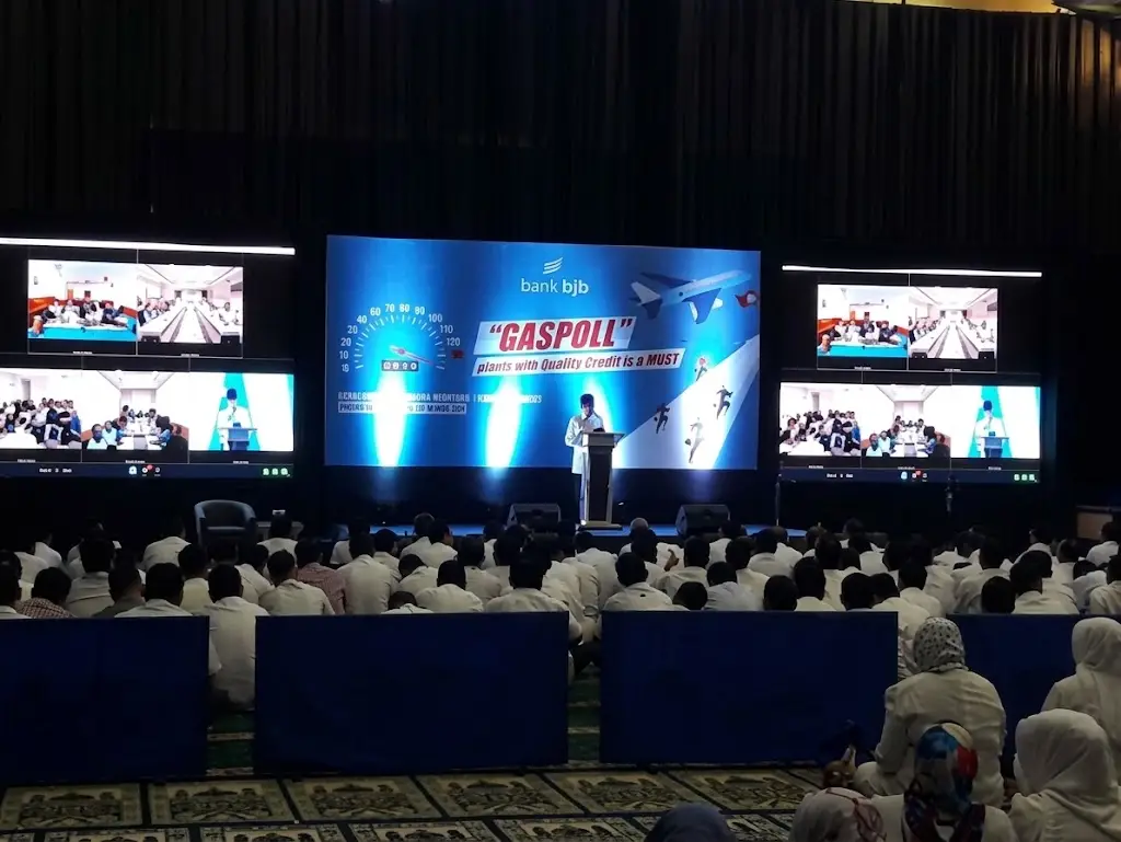 Company Gathering Event Organizer